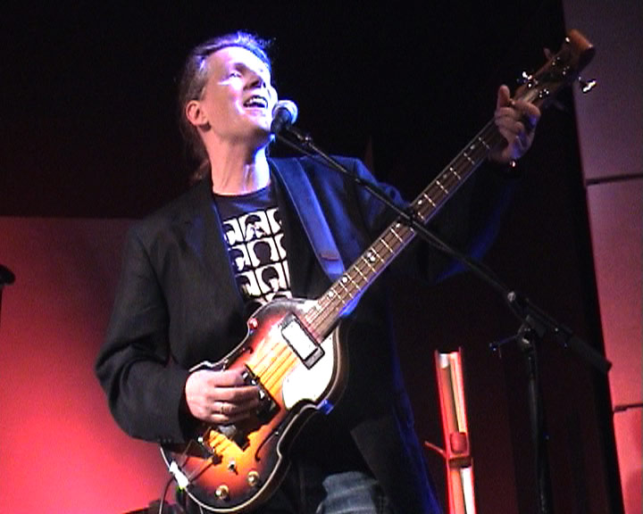 J&uuml;rgen Sch&ouml;ffel mit Aria Diamond Bass