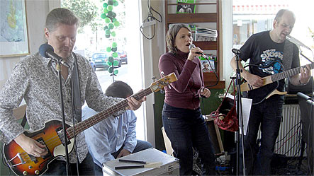 bongo in a bubble Live in Findorff Hemmstrasse Lilie